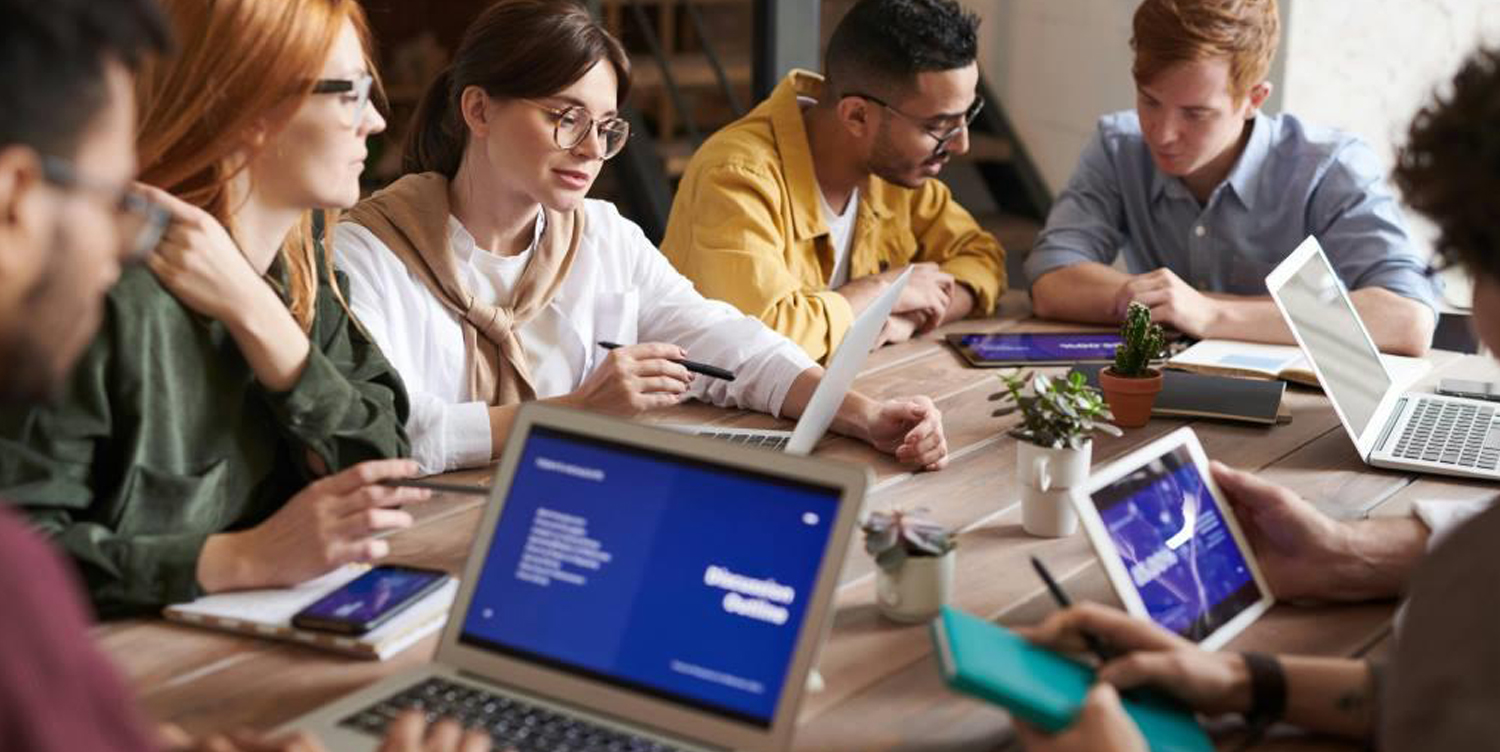 Why Bilingual Website Development (English & French) Matters in Canada 